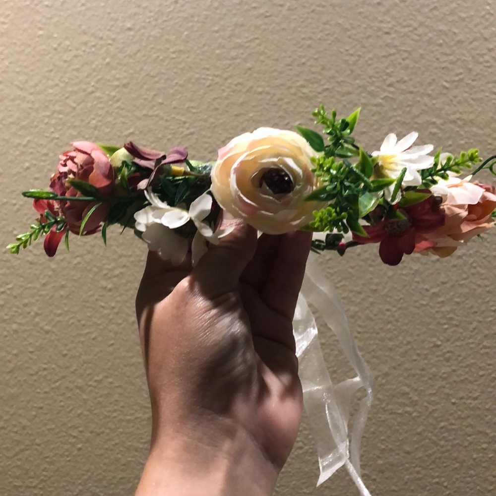 Flowery headband